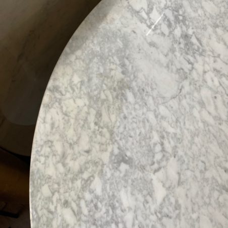 Z Grande table Saarinen (152cm de diamètre) édition Knoll Studio état neuf