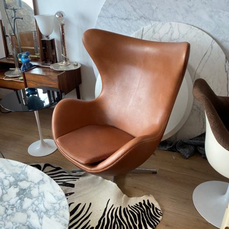 Z Superbe fauteuil Egg Arne Jacobsen édition Fritz Hansen état neuf